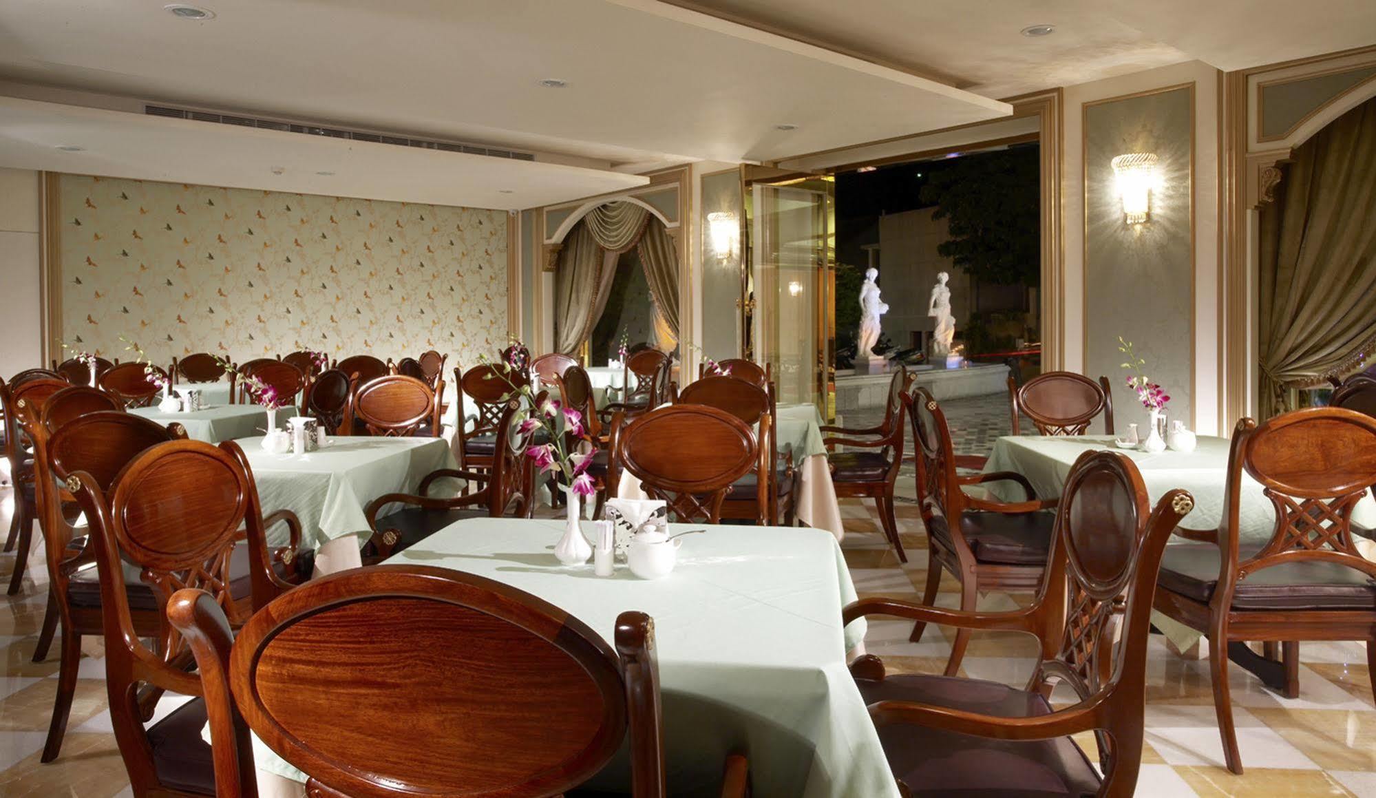 Royal Seasons Hotel Beitou Тайбэй Экстерьер фото