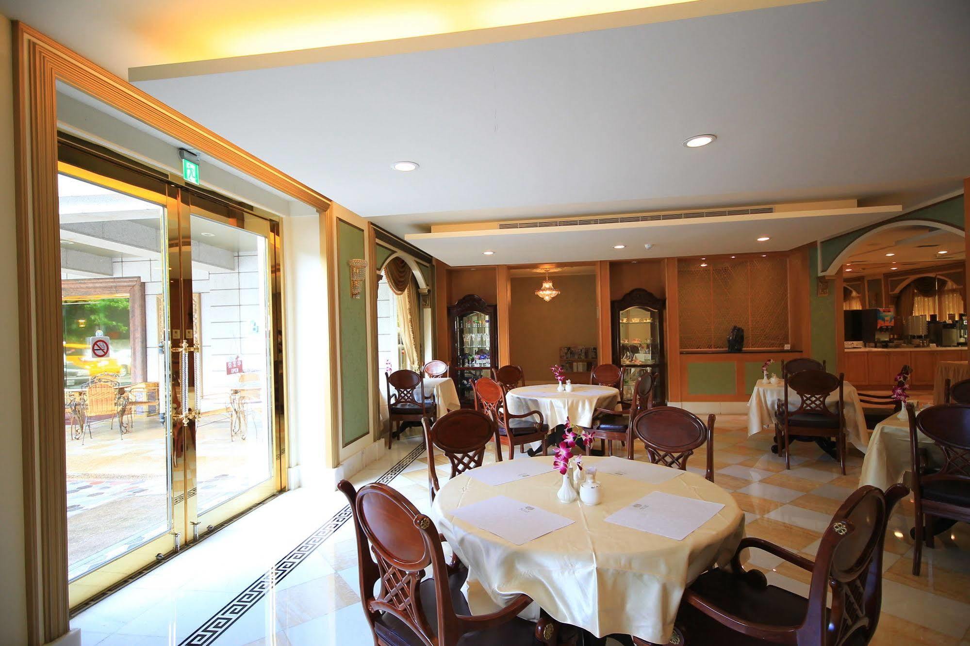 Royal Seasons Hotel Beitou Тайбэй Экстерьер фото